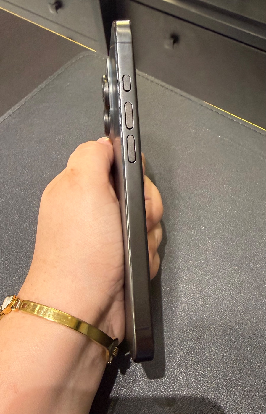 IPHONE 16 PRO - TELA AMOLED 📲