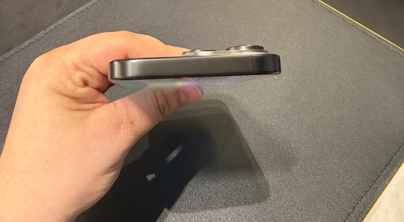 IPHONE 16 PRO - TELA AMOLED 📲