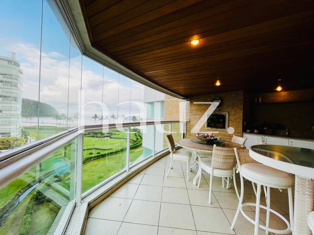 APARTAMENTO PÉ NA GRAMA PARA LOCAÇÃO ANUAL COM VISTA PARA O MAR, 157M2, NA RIVIERA DE SÃO LOURENÇO/ BERTIOGA – SP  - Imagem 1