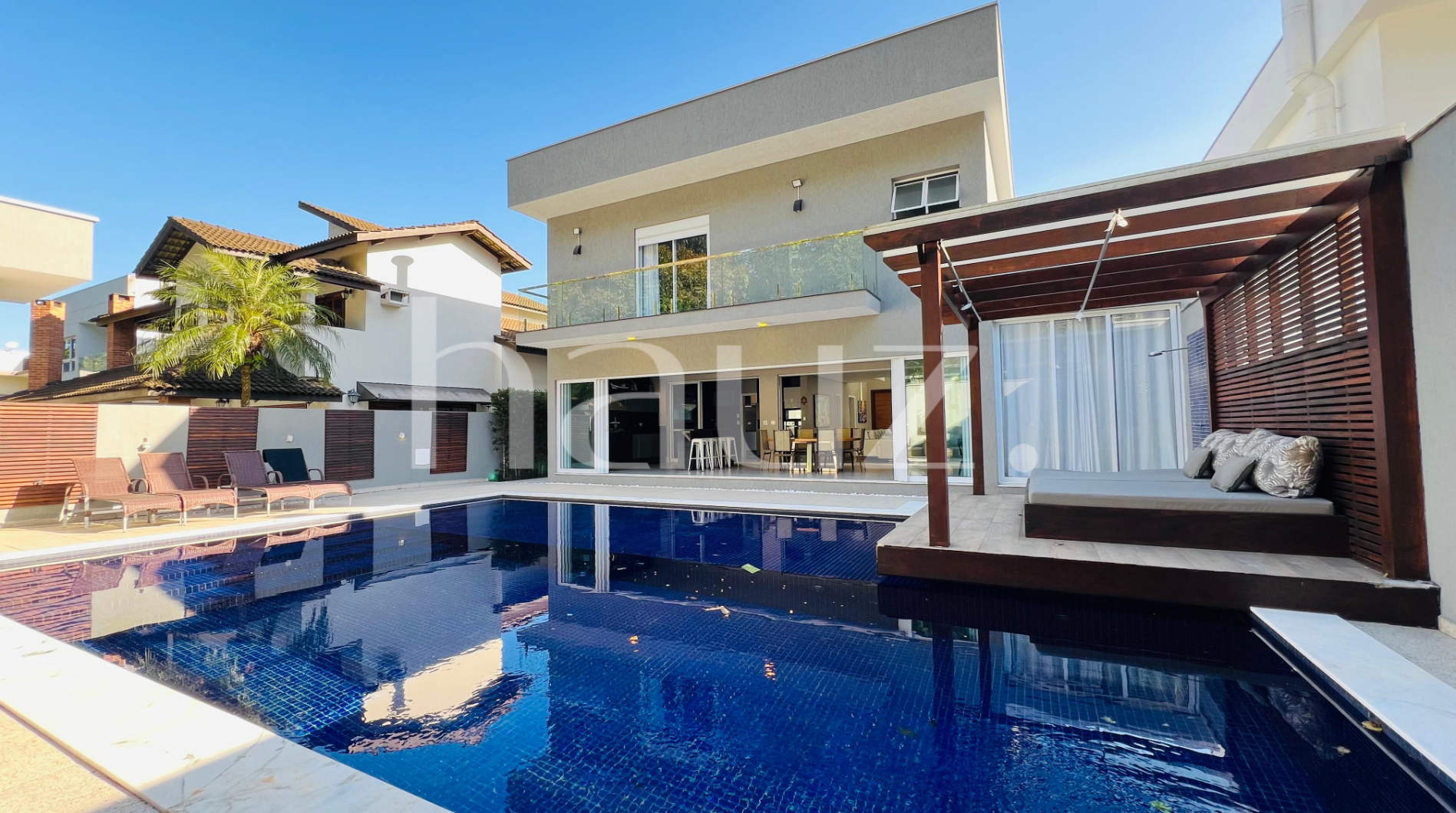 CASA PARA LOCAÇÃO ANUAL, COM 5 SUÍTES, 450M2, NA RIVIERA DE SÃO LOURENÇO/ BERTIOGA – SP - Imagem 1
