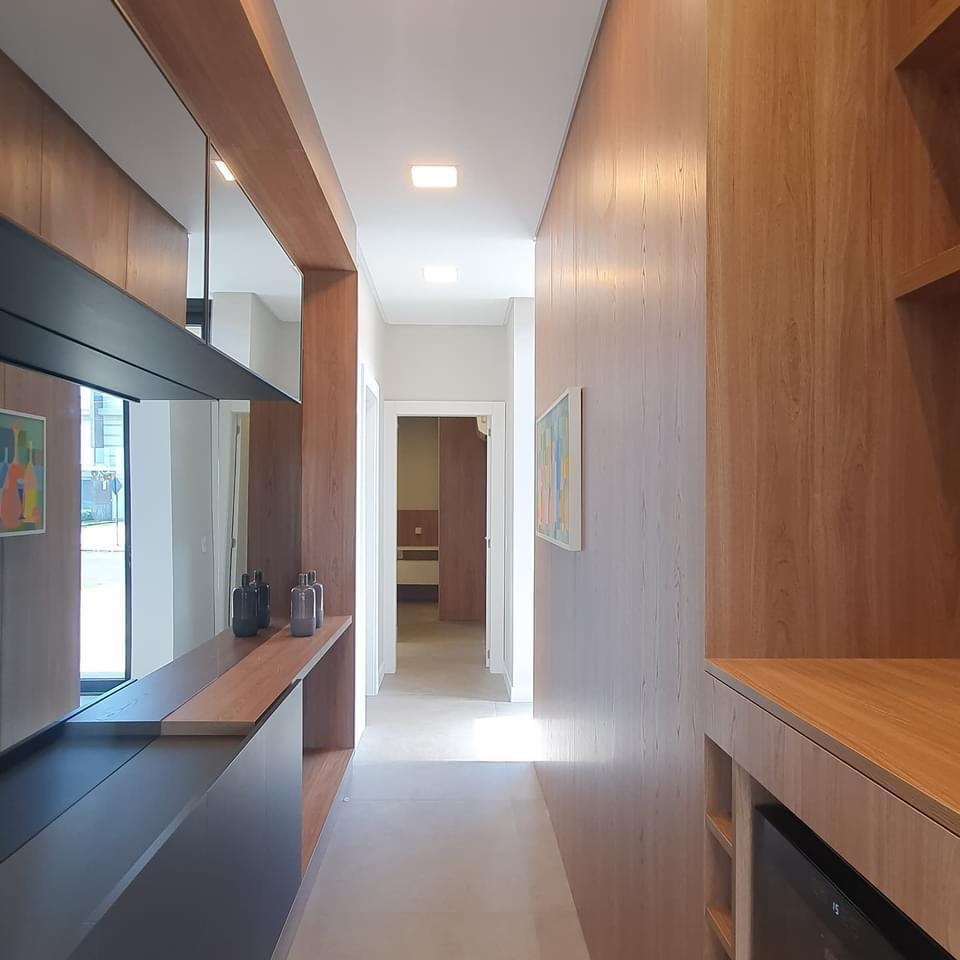 Casa em condomínio fechado com 5 suítes à venda