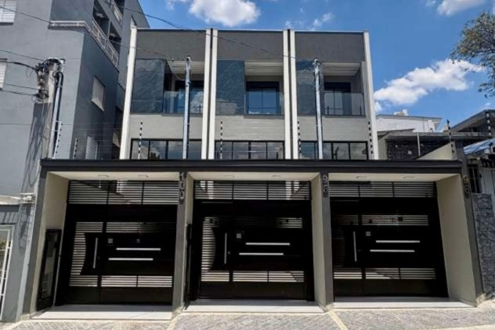 Sobrados novos na Penha com 3 Suítes, Varandas e Espaço Gourmet