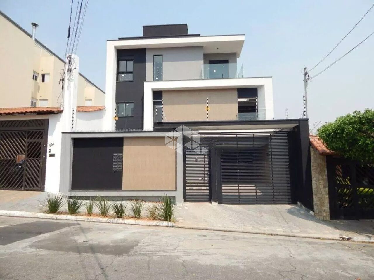 SOBRADO DE CONDOMINIO NA VILA GRANADA  COM 2 DORMITORIOS E 1 VAGA