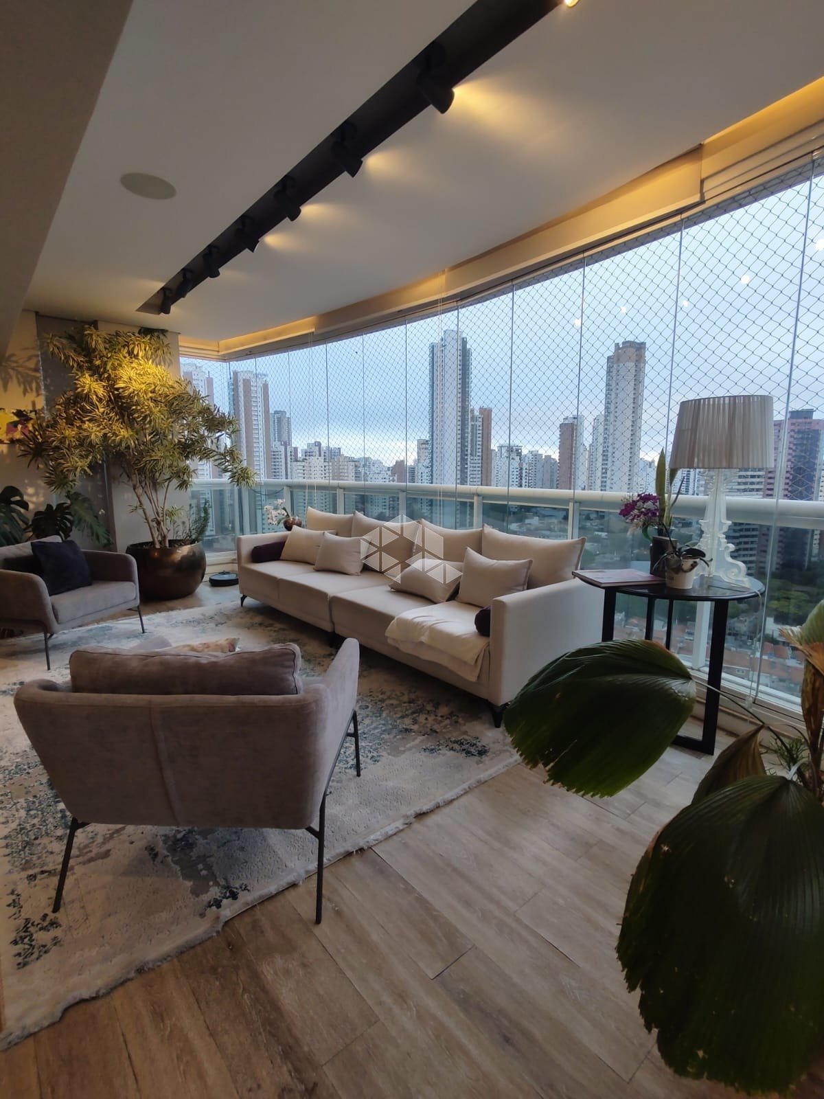 Cobertura Duplex 315m² no Jardim Anália Franco - 4 Suítes, 4 Vagas, Condomínio Eunice Weaver