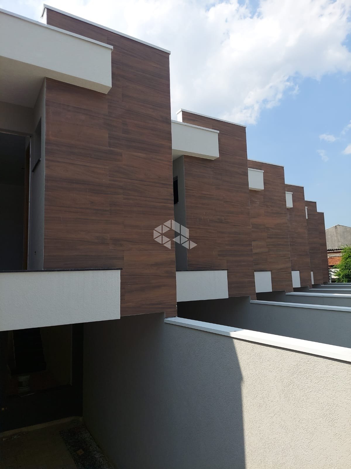 SOBRADO NA VILA RÉ  COM 3 DORMITORIOS SENDO 1 SUITE E 2 VAGAS! - Foto 2