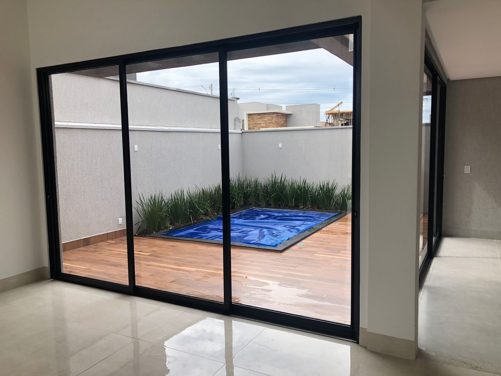 Casa de Condomínio à venda com 4 quartos, 218m² - Foto 5