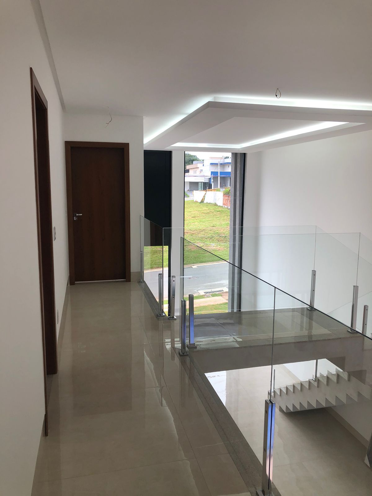 Casa de Condomínio à venda com 4 quartos, 218m² - Foto 4