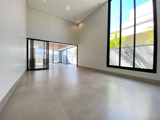 Casa de Condomínio à venda com 4 quartos, 245m² - Foto 10