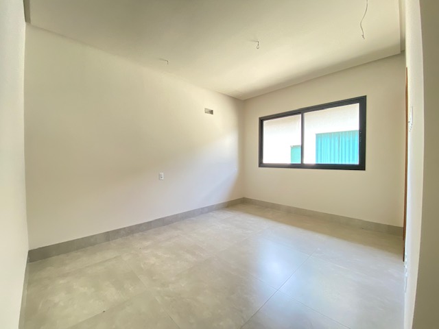 Casa de Condomínio à venda com 5 quartos, 305m² - Foto 11