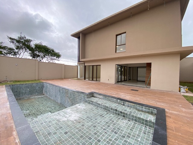 Casa de Condomínio à venda com 4 quartos, 351m² - Foto 10