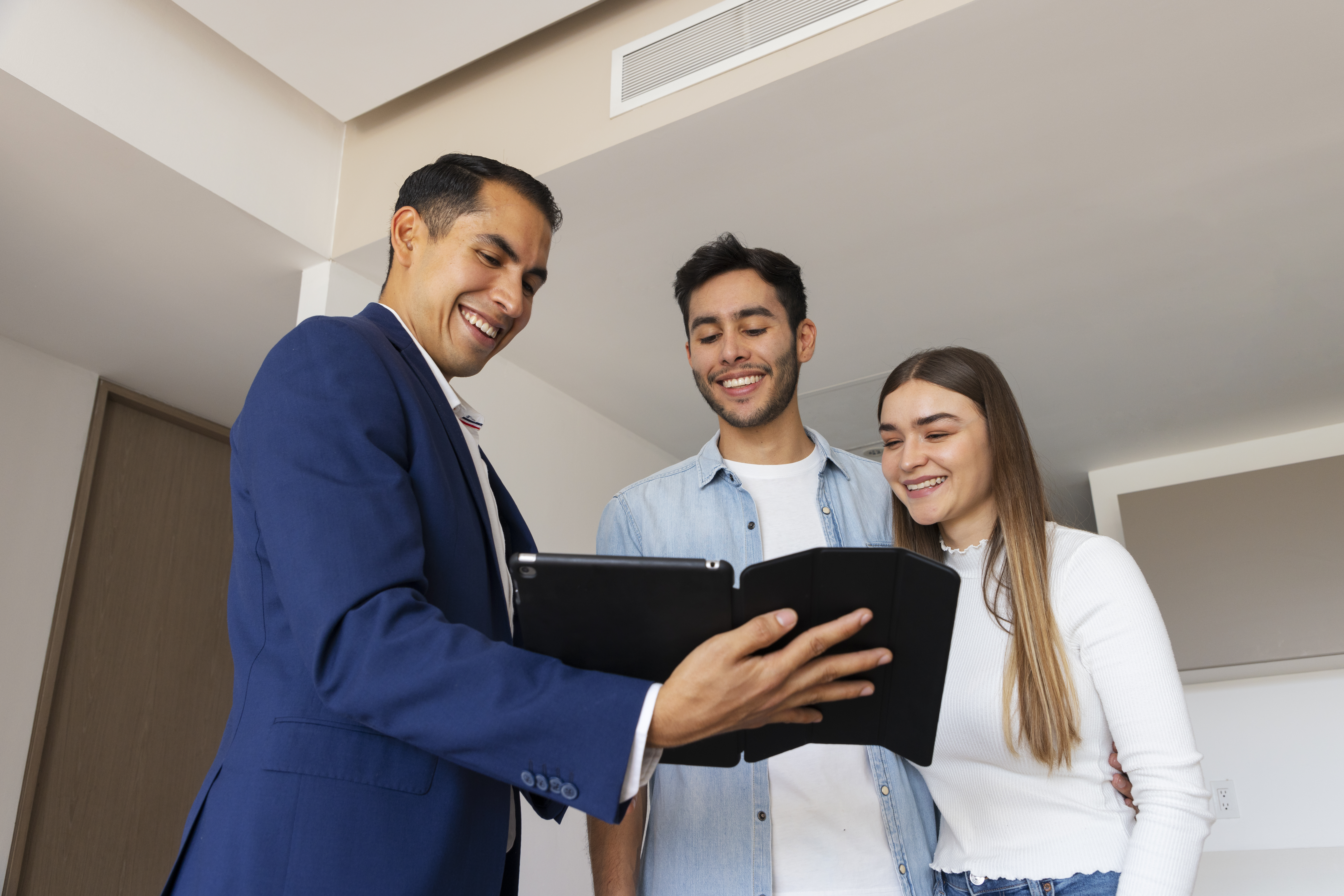 Como escolher o corretor ideal para comprar seu imóvel em Ivoti