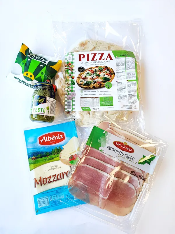 Gurmee Pitsa komplekt – Prosciutto & Pesto