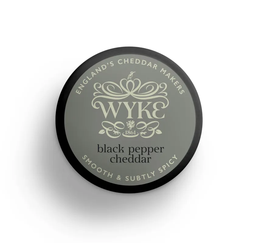 Küps Cheddar musta pipraga (vahas) 100 g