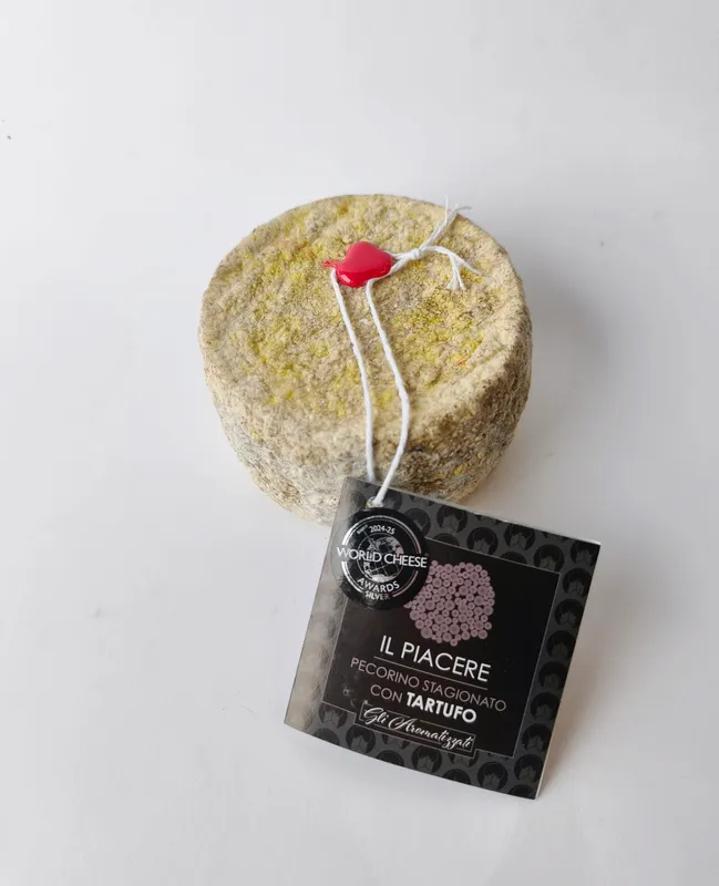 Pecorino IL Piacere trühvliga +/- 500 g lambapiimajuust
