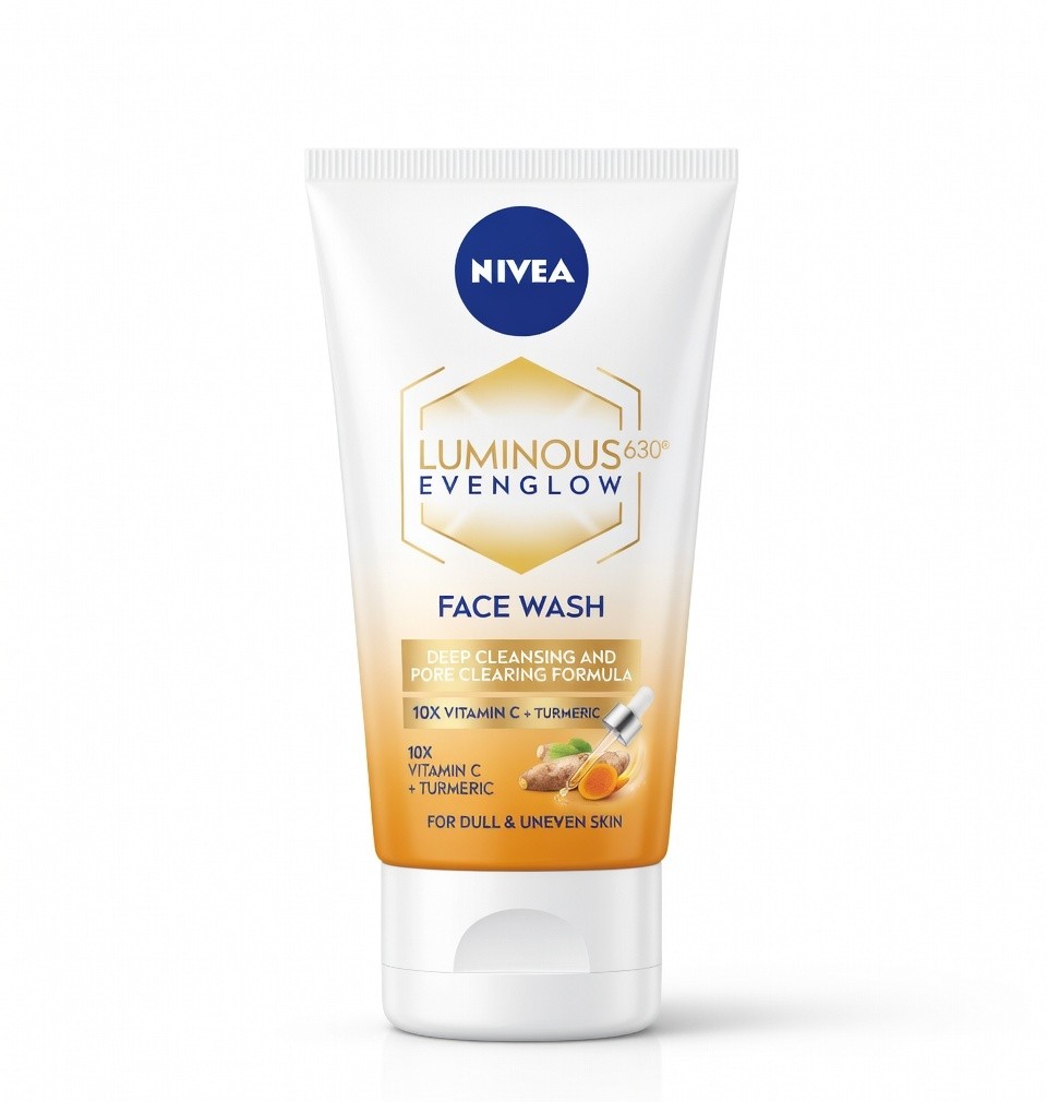 NIVEA EVENGLOW FW