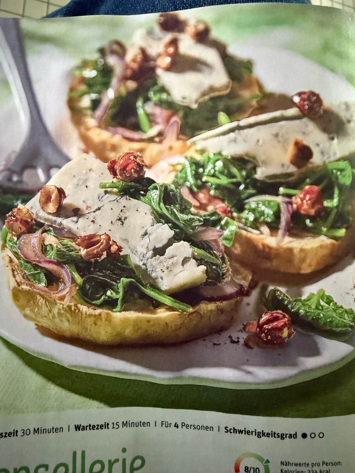 Ofensellerie mit Gorgonzola-Topping