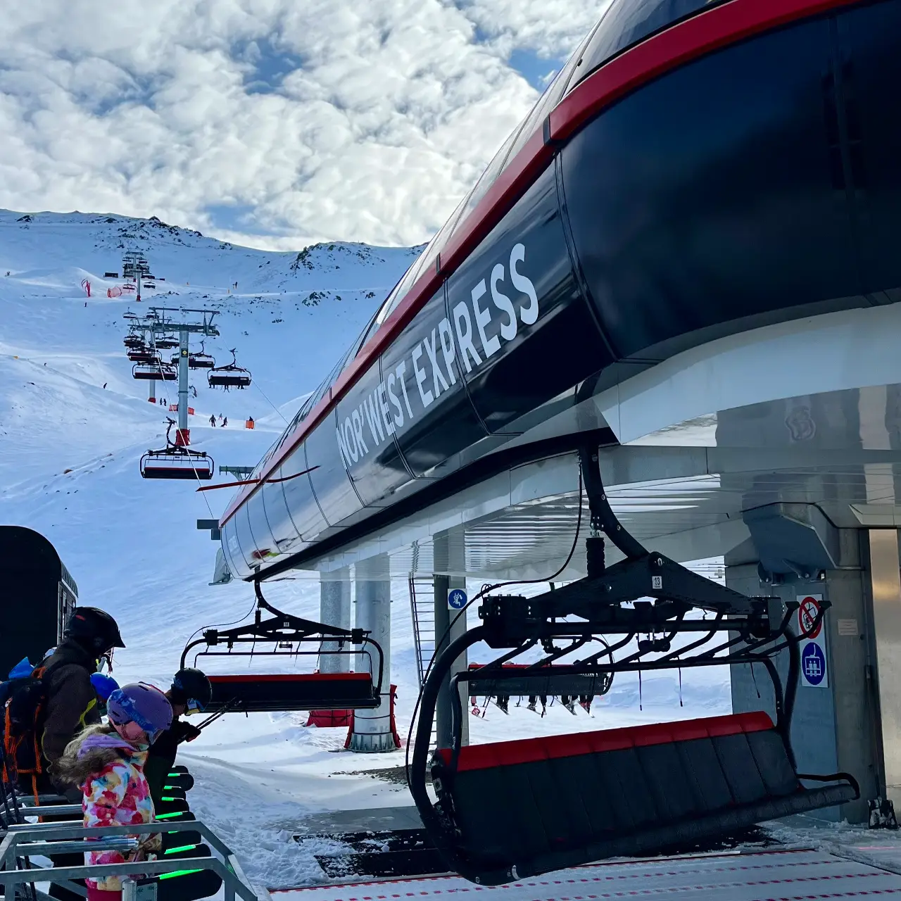 Mt Hutt Ski Area - Mt Hutt's impressive Nor'West Express chairlift. T…