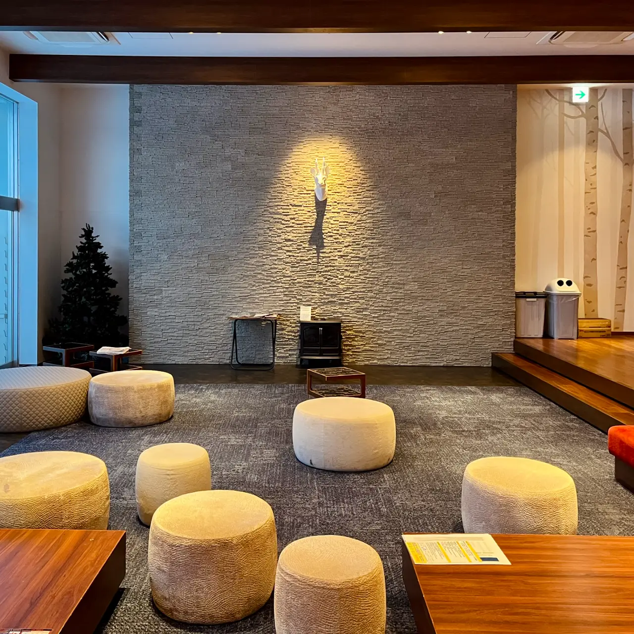 Torifito Hotel Niseko - Nice lounge area where you can have meals, snacks …