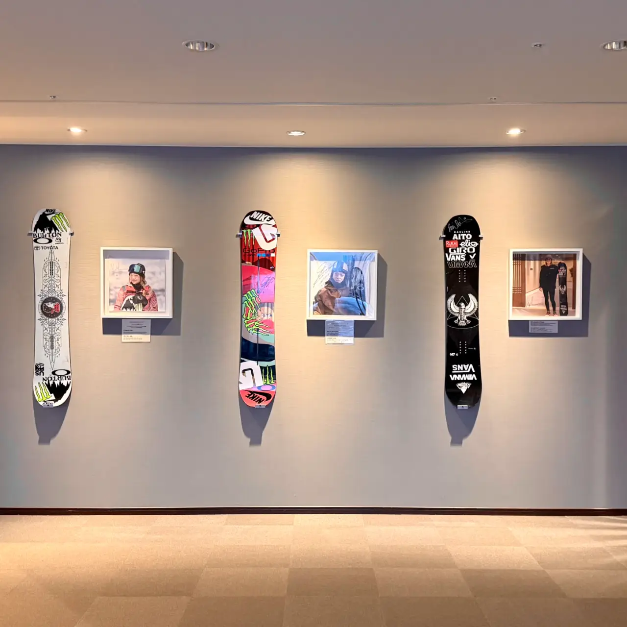 Rockwood Hotel & Spa - Nice wall art at Rockwood. There are snowboards an…