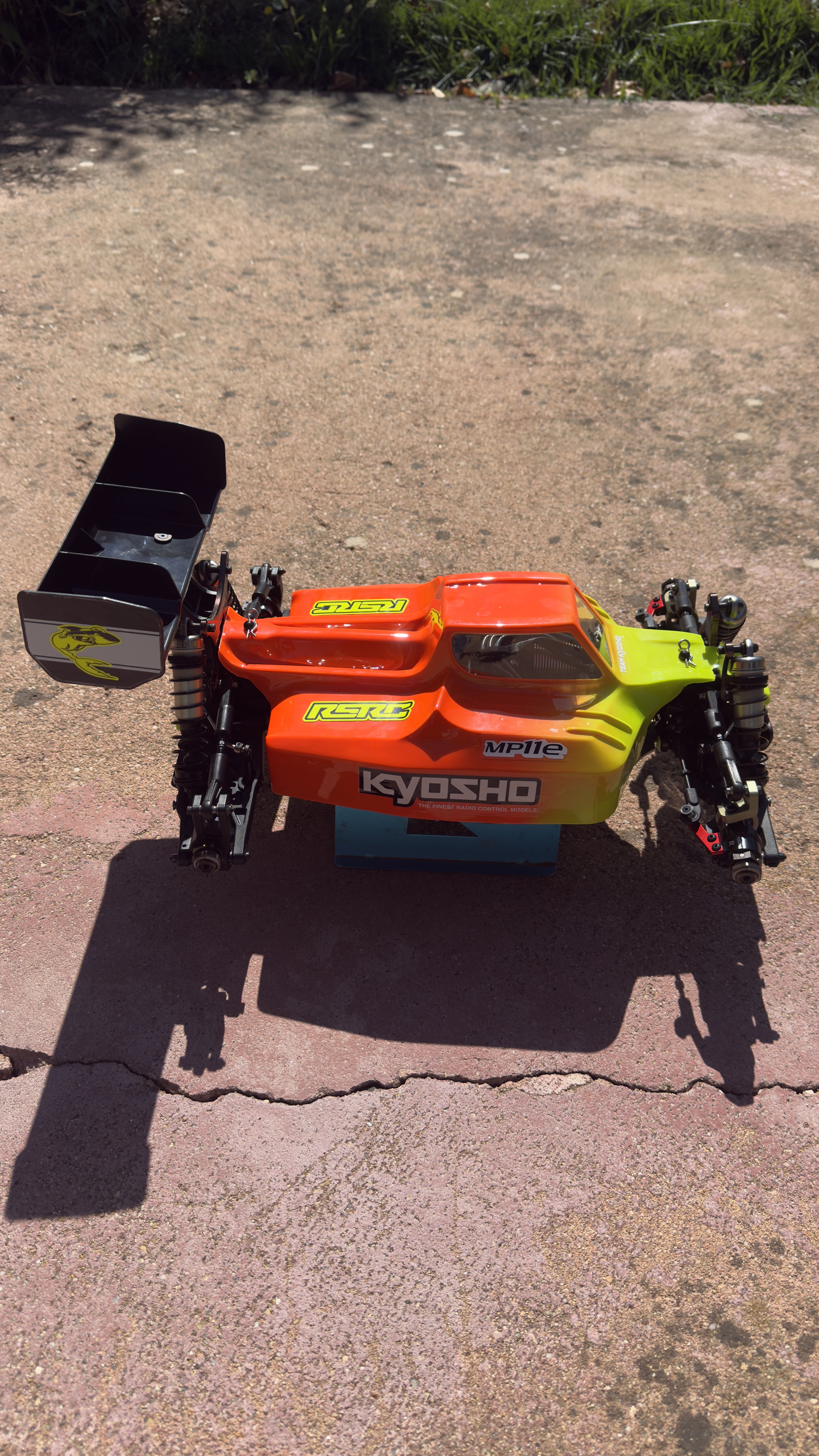 Kyosho Inferno MP11e setup photo, Gregoire