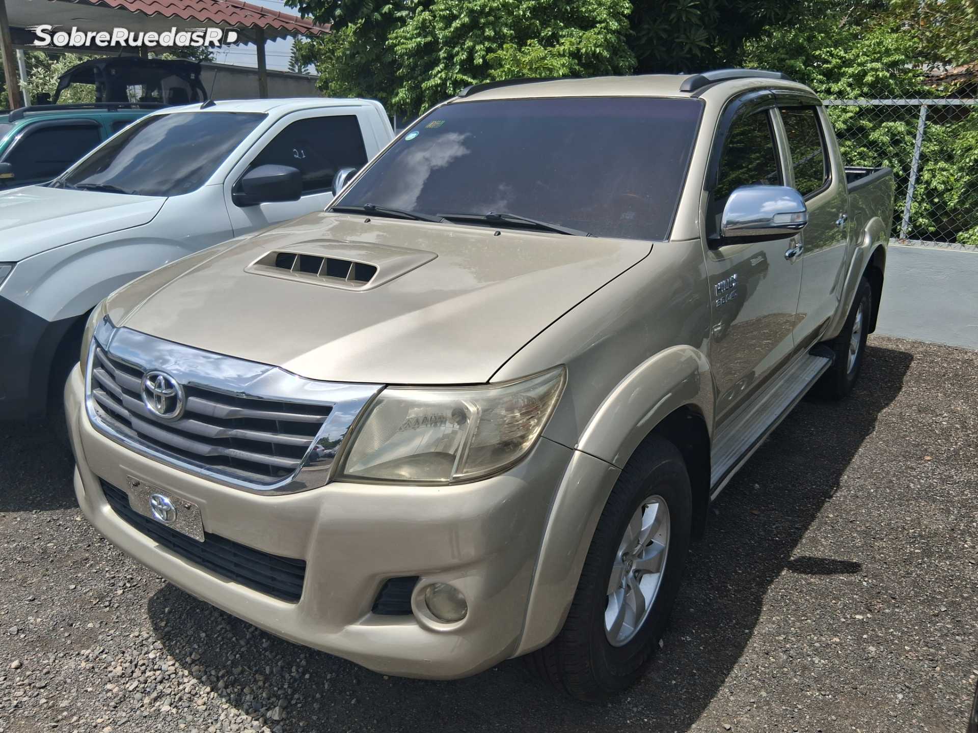 Toyota Hilux 2014