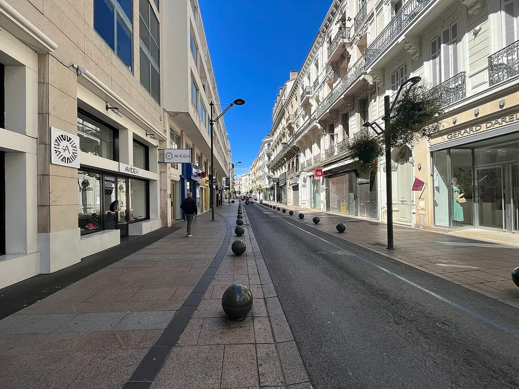 Rue d'Antibes