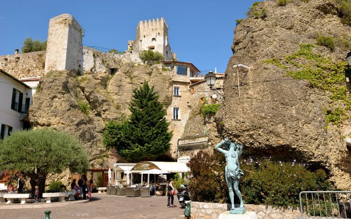 La Grotte et L'Olivier
