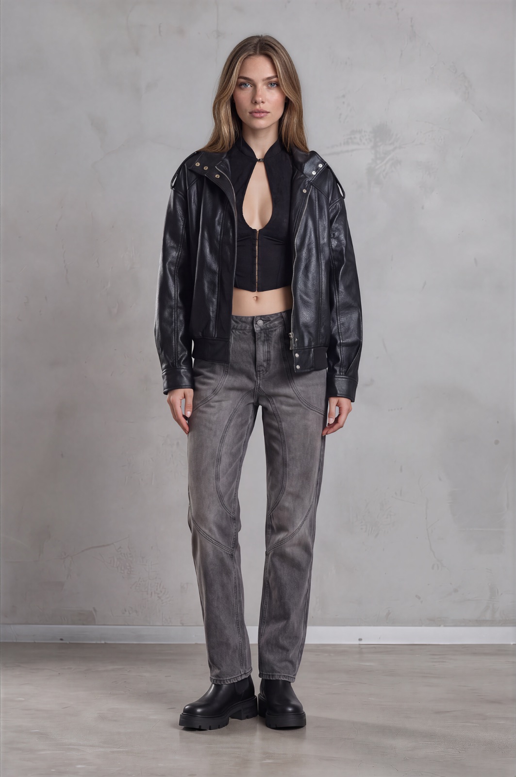 Bomber cuerina cuello alto
