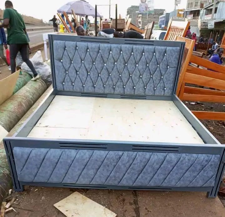 Morket bed