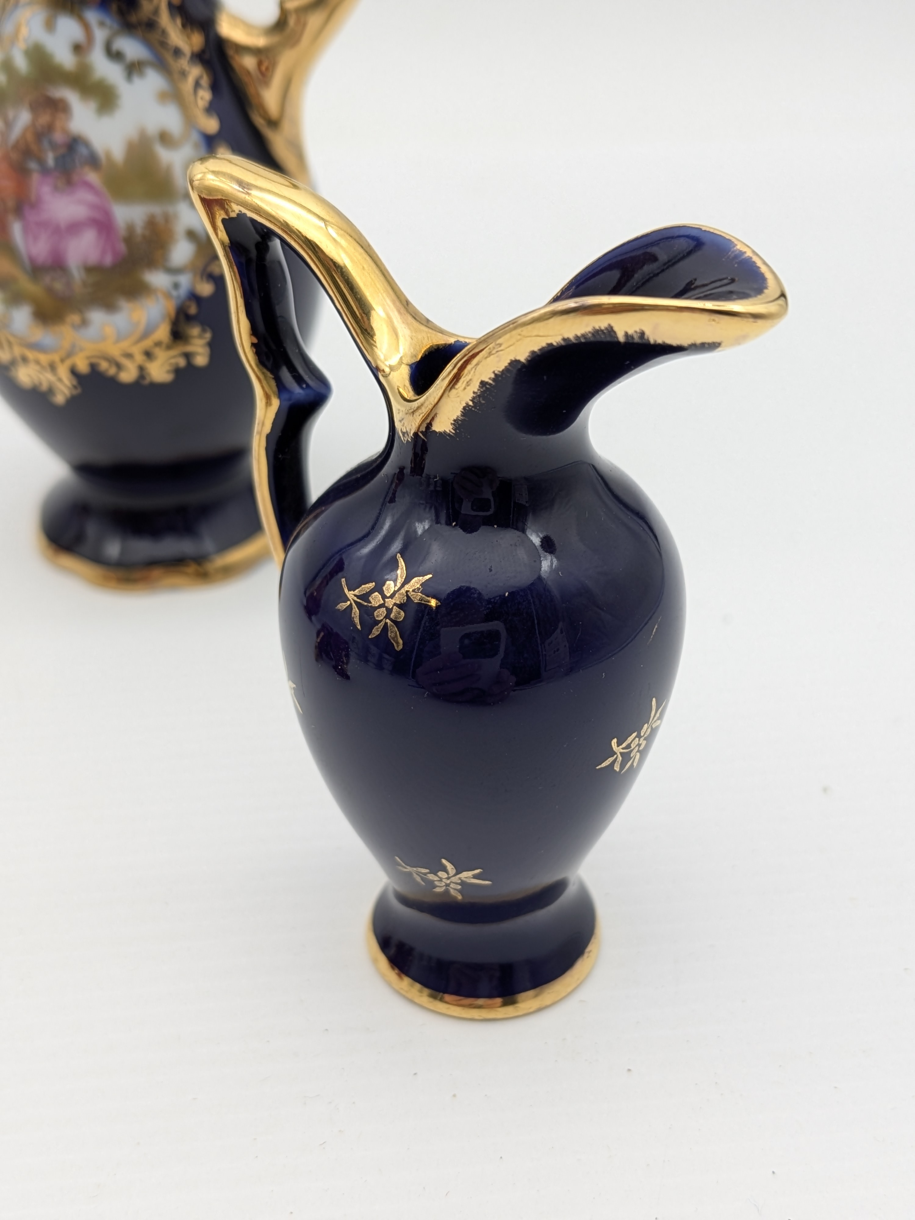 Monarch Porcelaine d'Art Limoges France Decorative Vase & Pitcher Set with Minatures — Lot 023, photograph 7