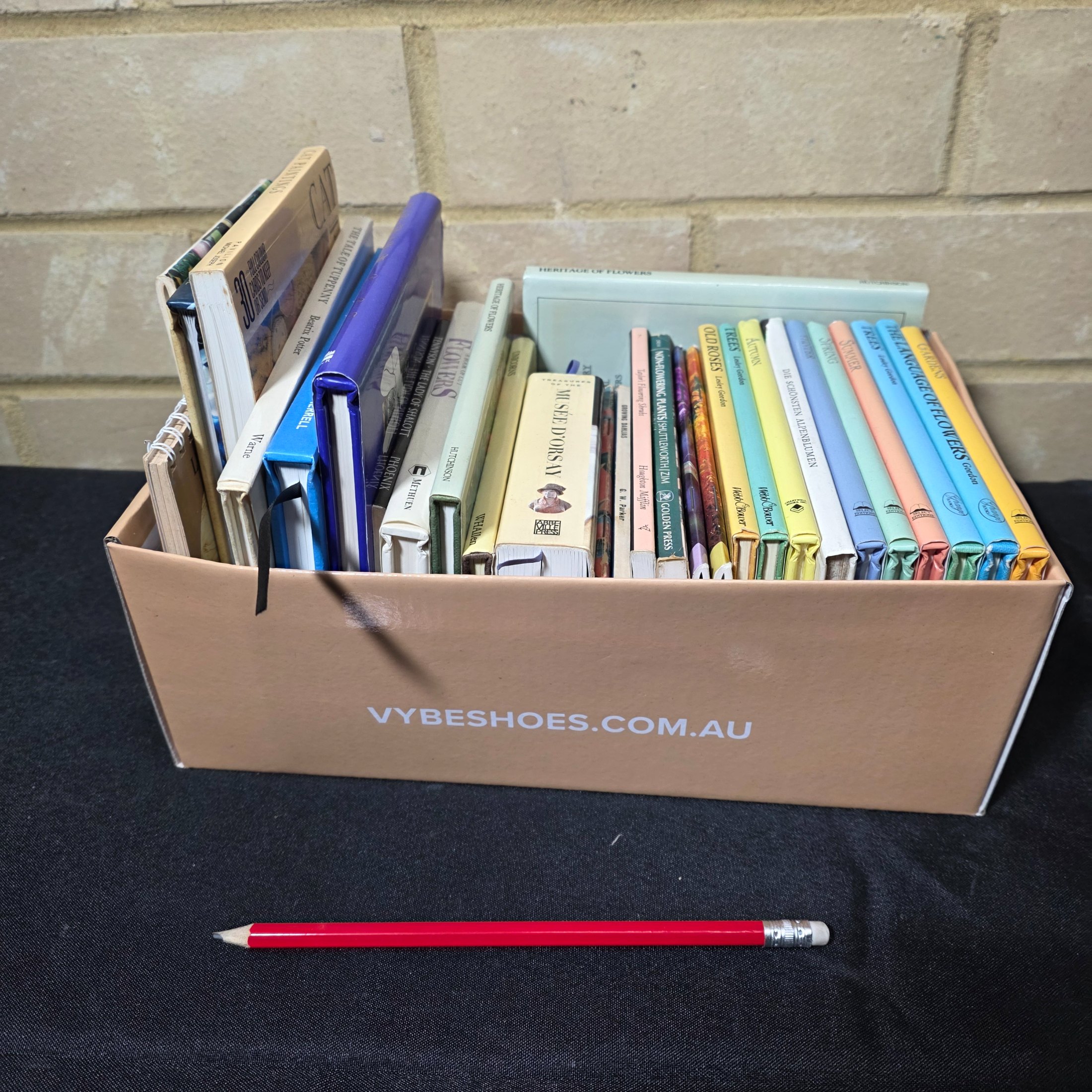 Box of Assorted Miniature Books — Lot 146, photograph 1