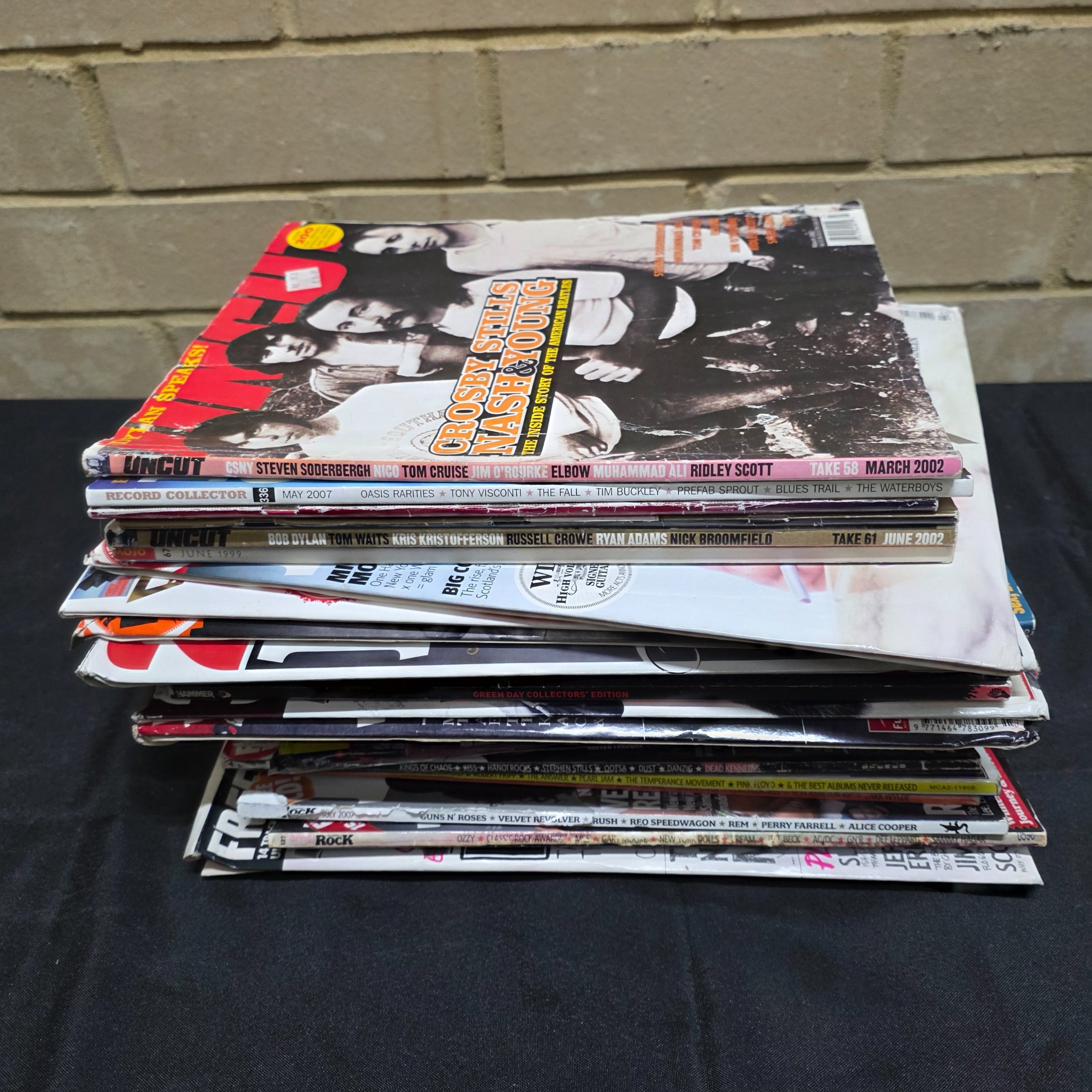 Lot of Vintage Music Magazines - Uncut, Rolling Stone, Record Collector, Mojo, Classic Rock — Lot 164, photograph 1
