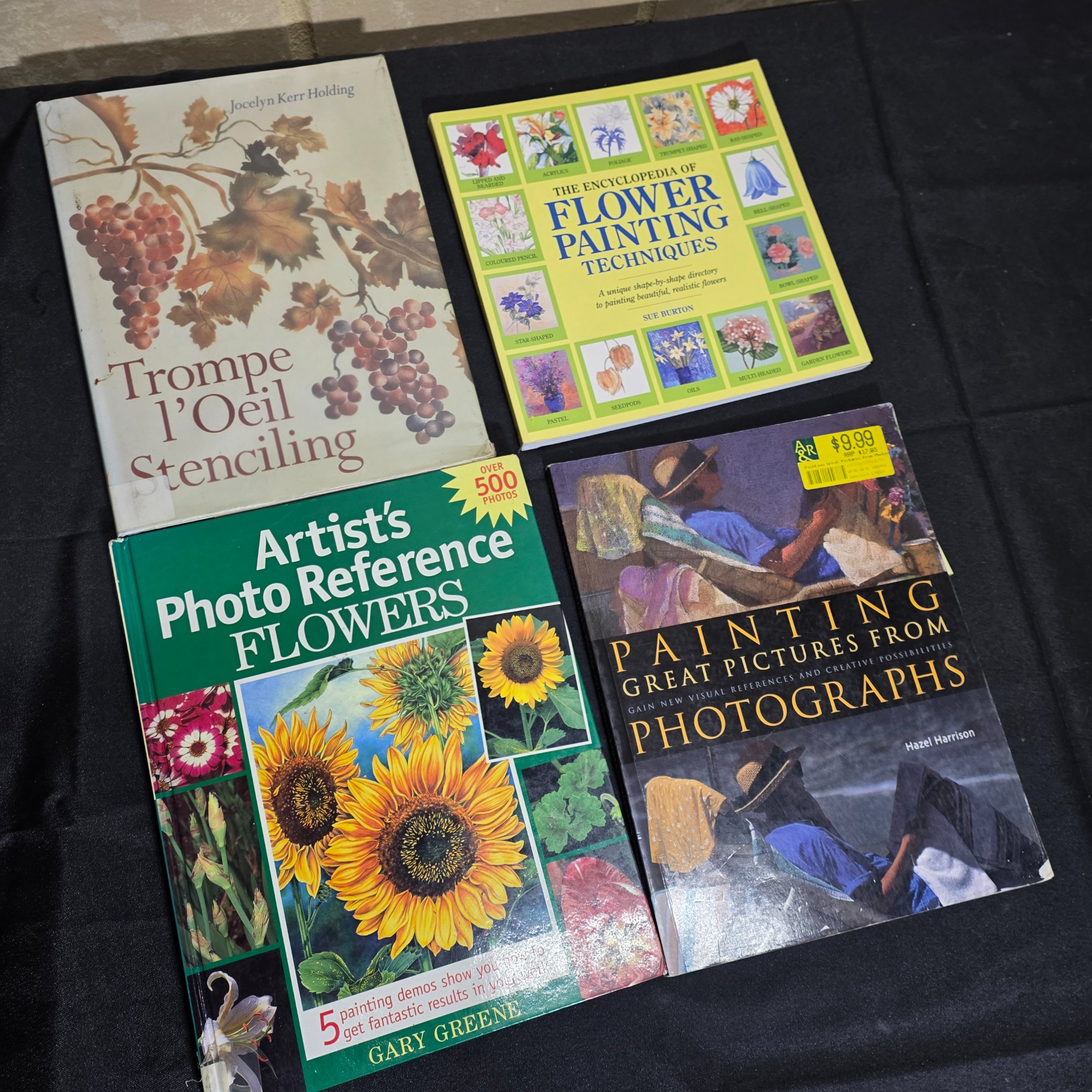 Lot of Botanical Art Books & Various Craft Books — Lot 173, photograph 4