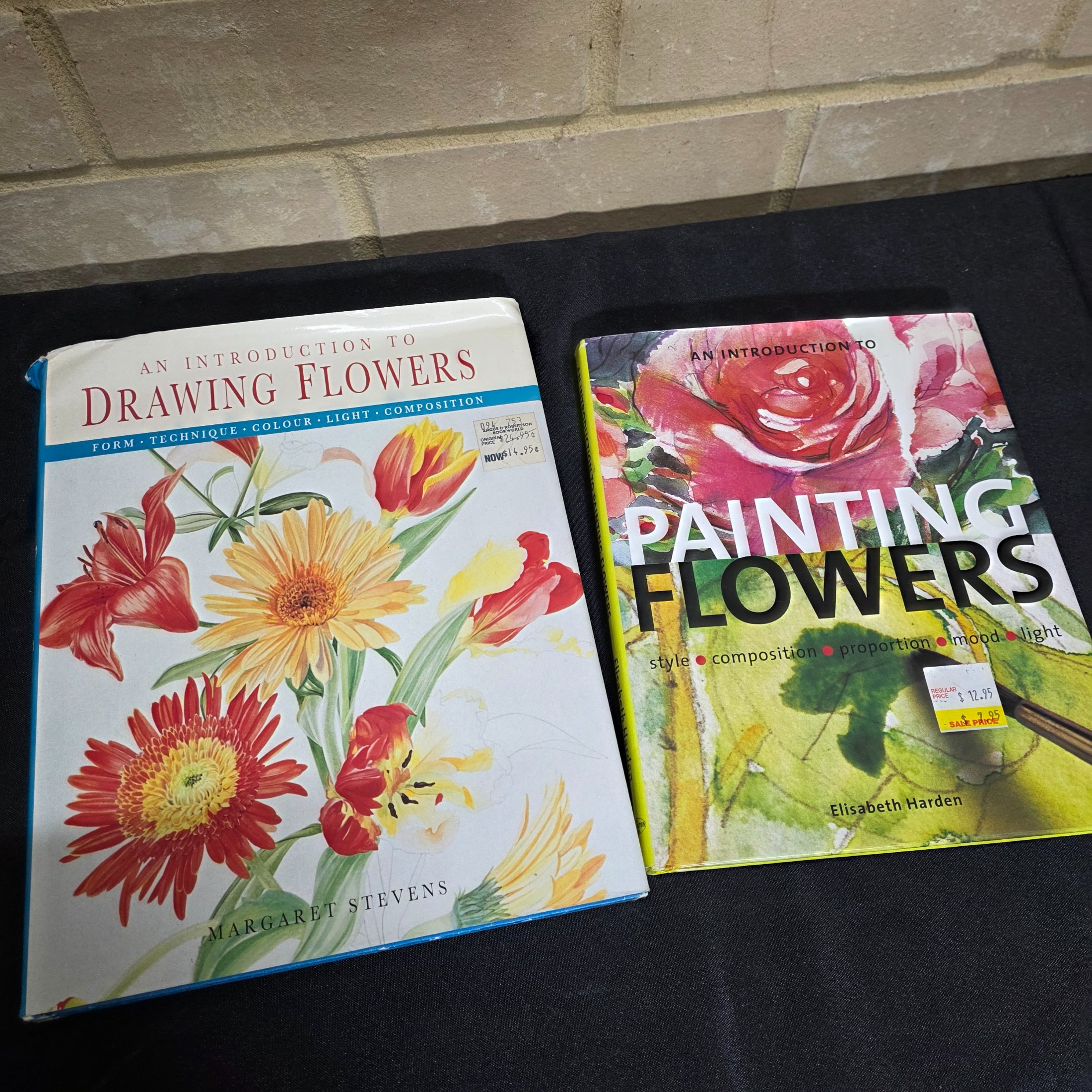 Lot of Botanical Art Books & Various Craft Books — Lot 173, photograph 6