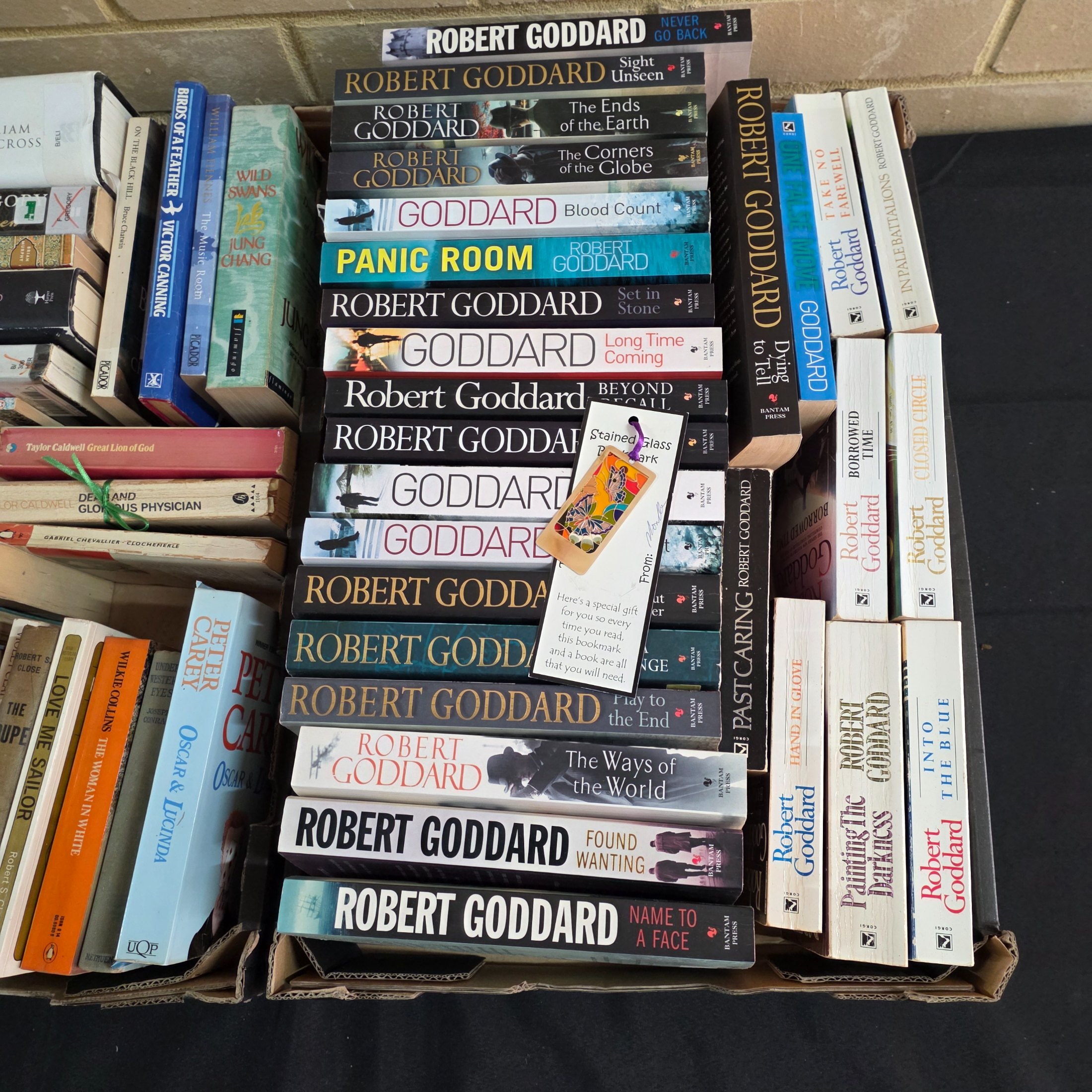 Large Lot of Assorted Fiction and Non-Fiction Books — Lot 035, photograph 4