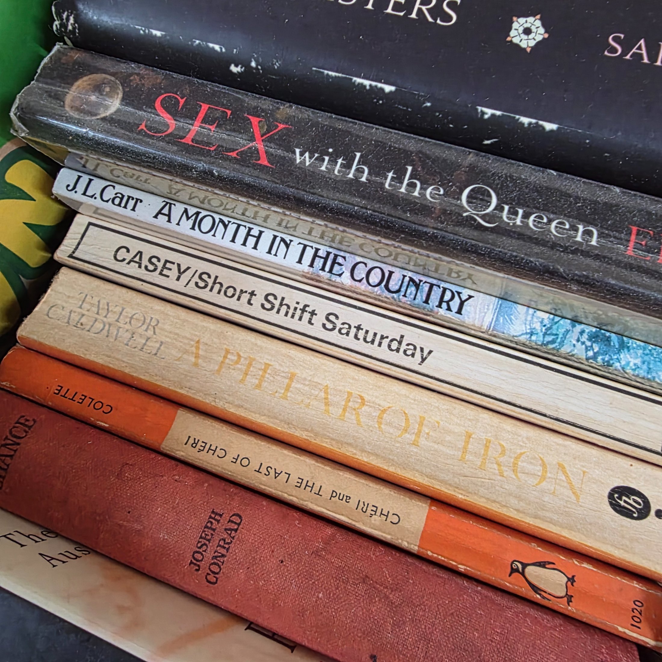 Large Lot of Assorted Fiction and Non-Fiction Books — Lot 035, photograph 8