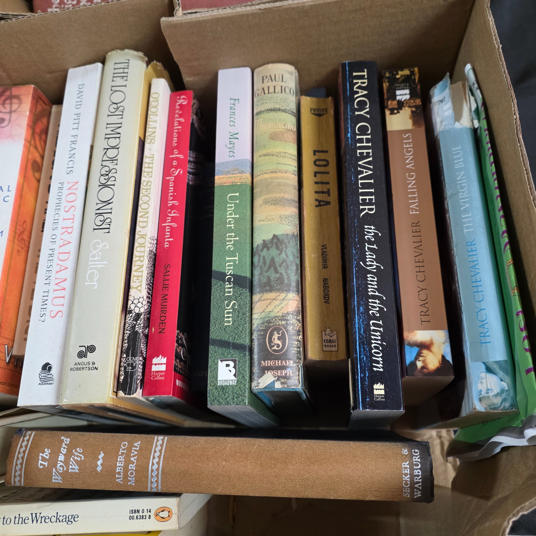 Large Lot of Assorted Fiction and Non-Fiction Books — Lot 036, photograph 5