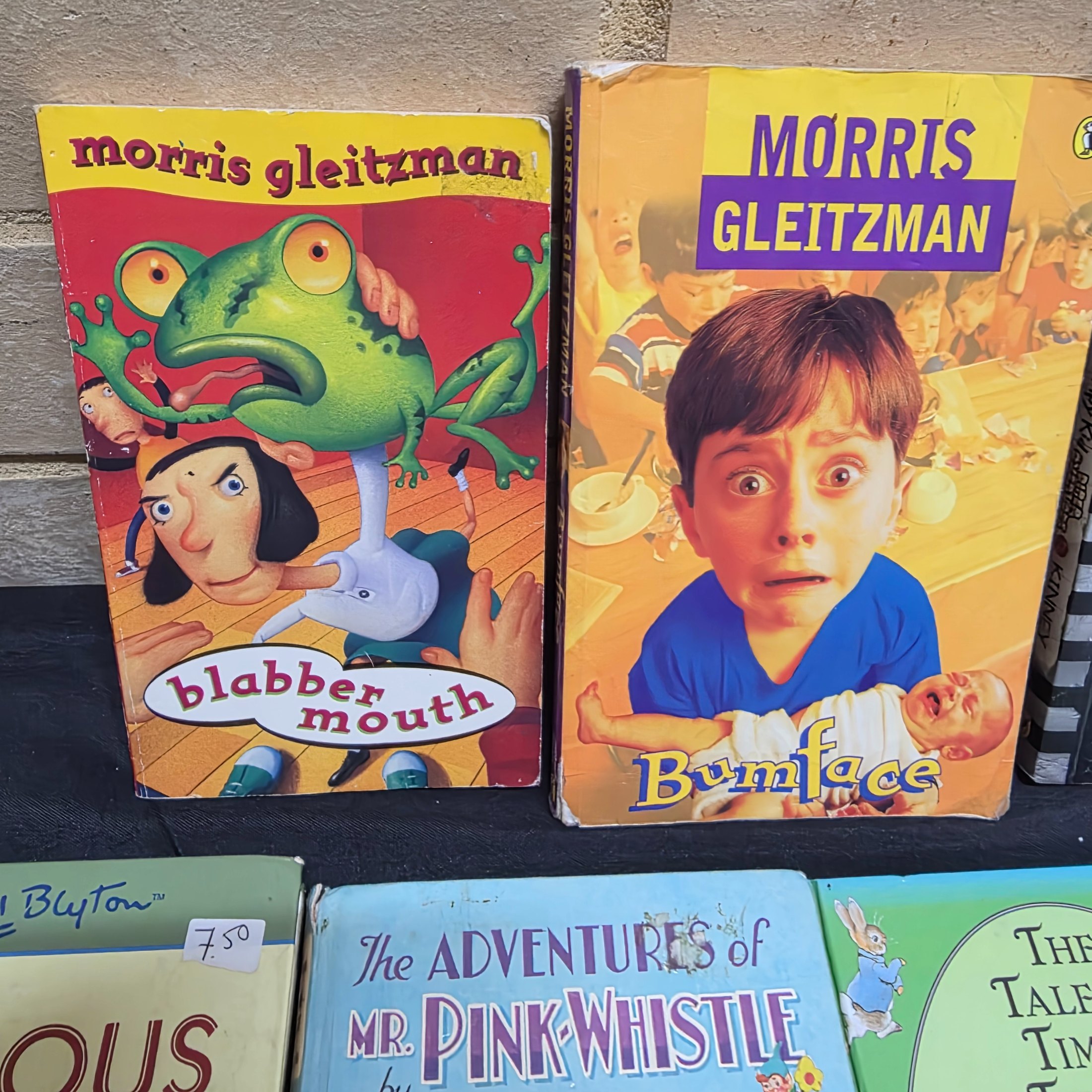 Lot of Assorted Children's and Young Adult Books — Lot 039, photograph 2