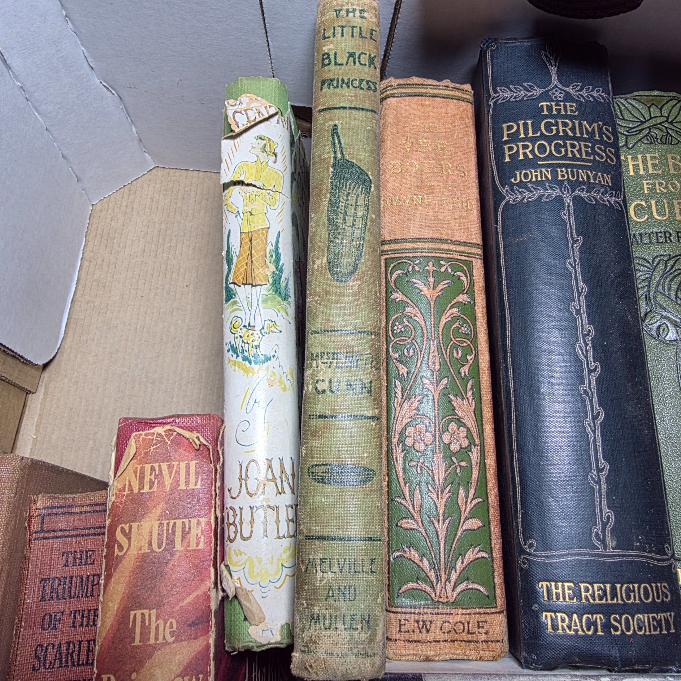 Box of Assorted Hardcover Vintage Books incl. Georgette Heyer, H.E. Bates & Charlotte Bronte — Lot 120, photograph 6