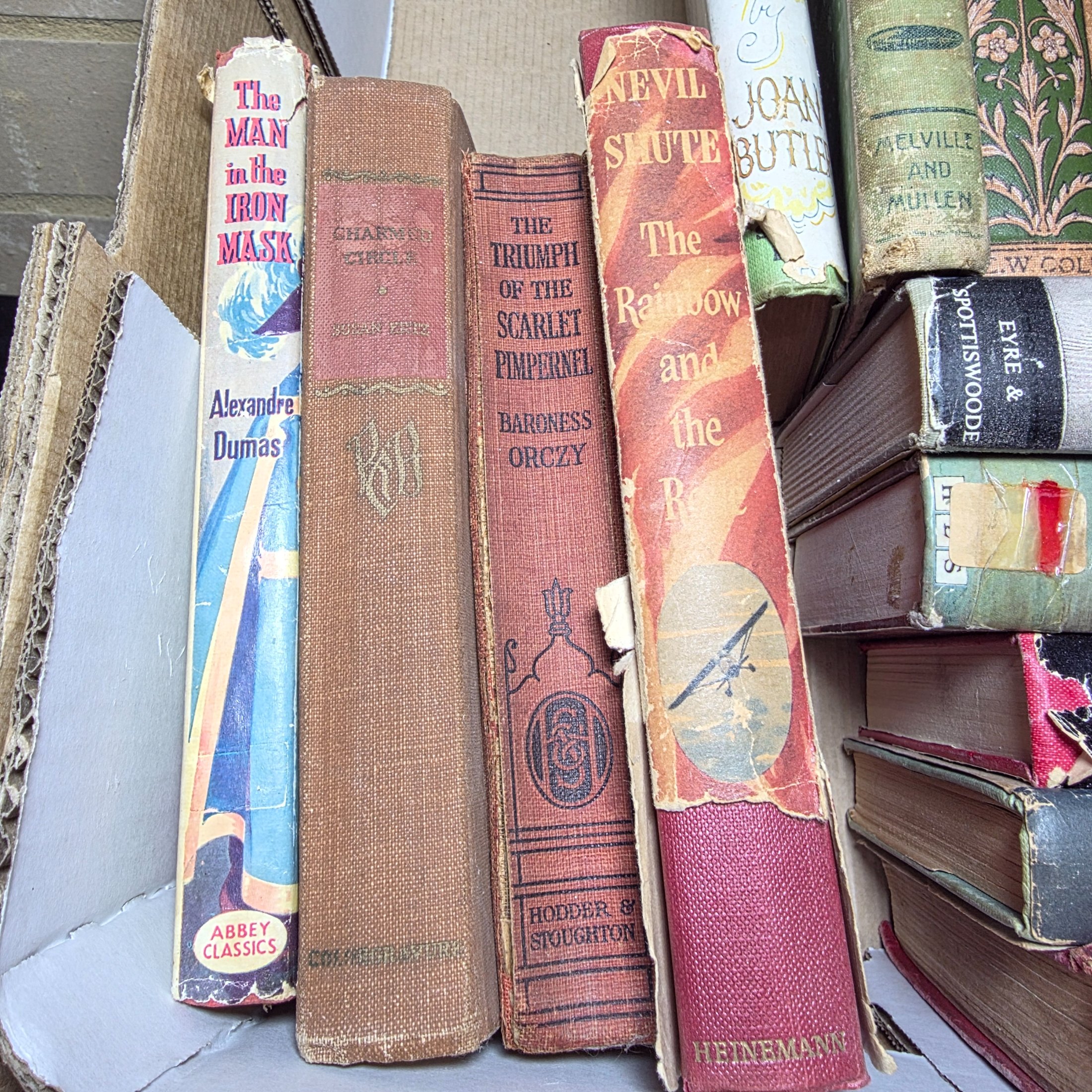 Box of Assorted Hardcover Vintage Books incl. Georgette Heyer, H.E. Bates & Charlotte Bronte — Lot 120, photograph 7