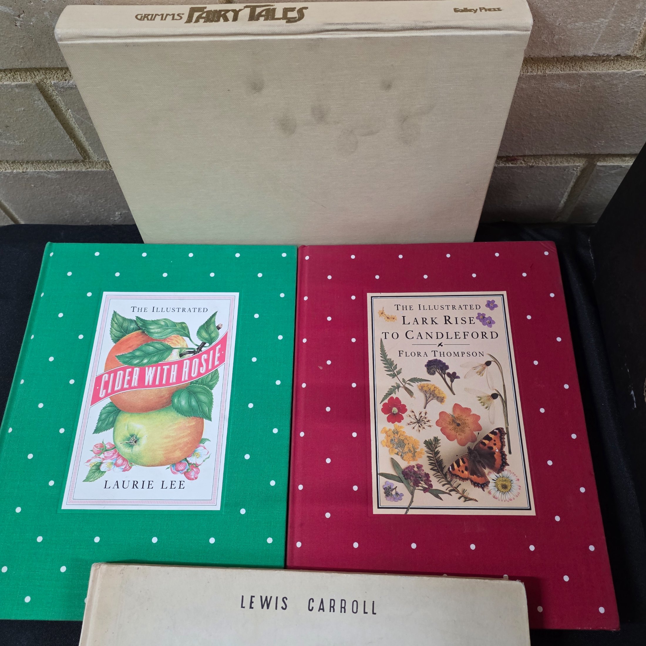 Box Lot Collection of Assorted Children's Classic Books: C.S. Lewis, Beatrix Potter... — Lot 122, photograph 4