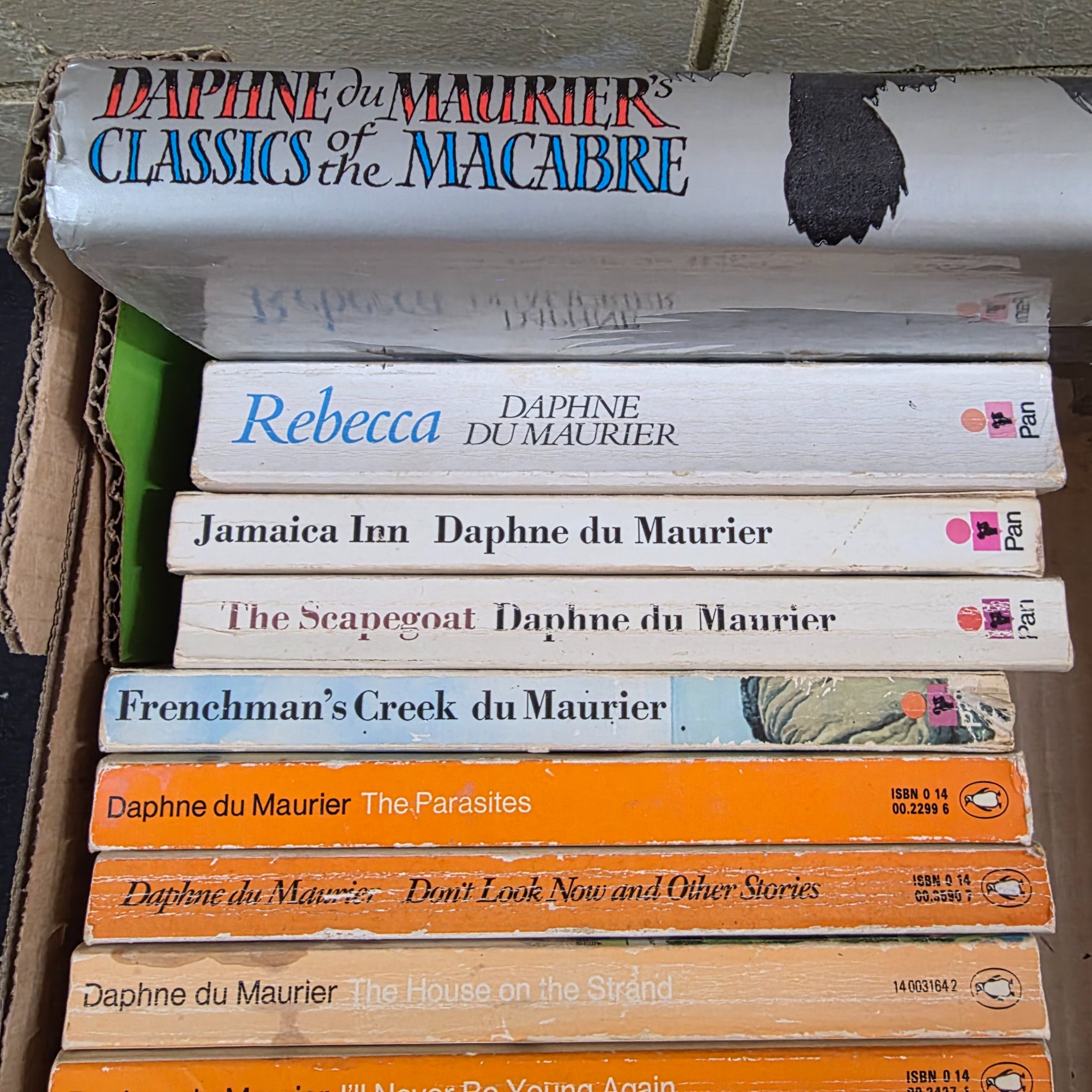Collection of Vintage Daphne du Maurier Novels and Short Stories — Lot 129, photograph 2