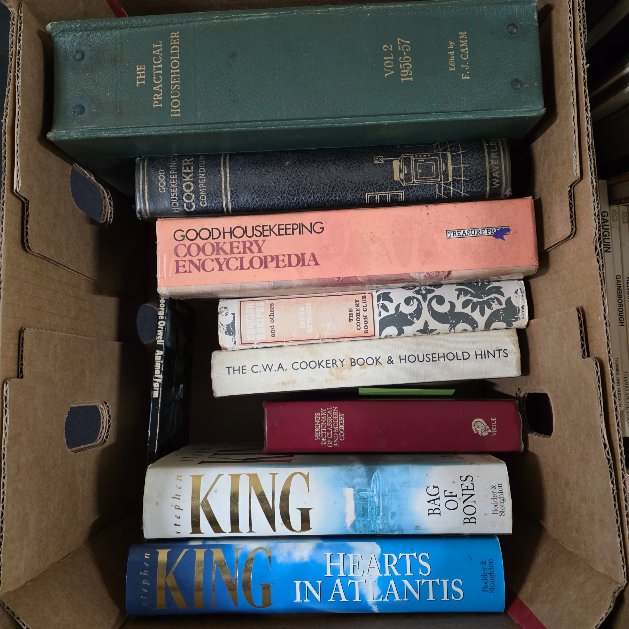3x Boxes of Cooking, Art & Local History Assorted Fiction Books — Lot 132, photograph 2