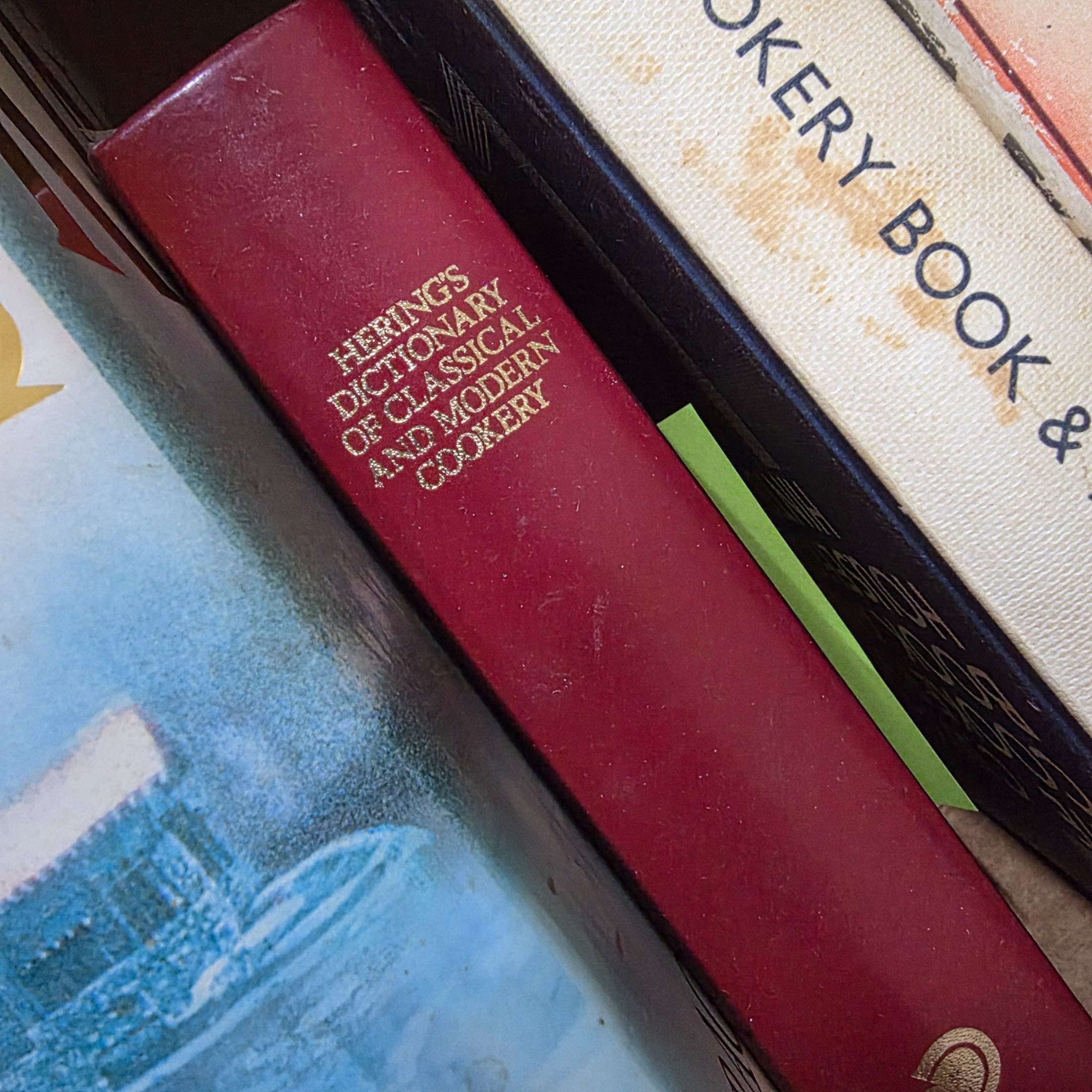 3x Boxes of Cooking, Art & Local History Assorted Fiction Books — Lot 132, photograph 5