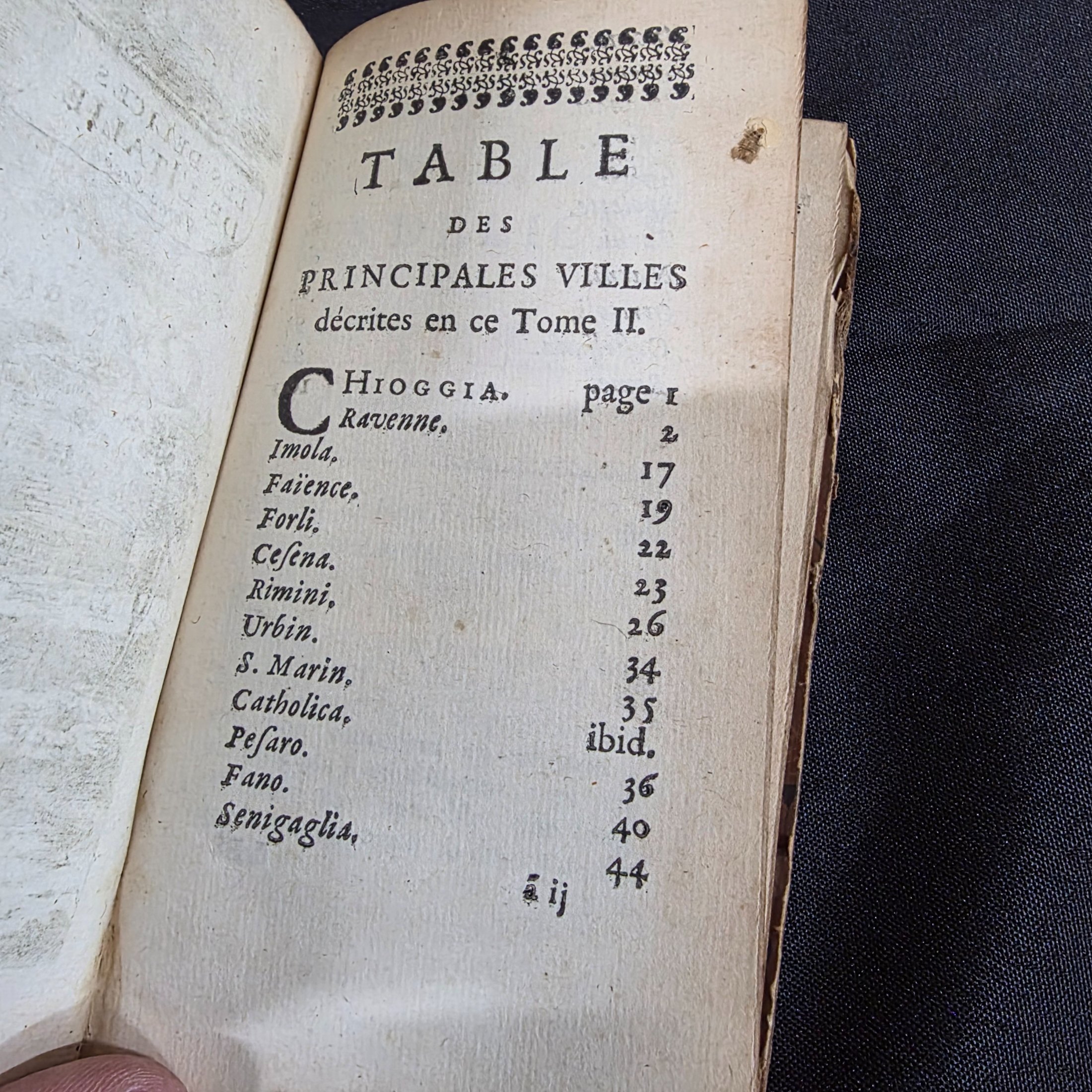 Early 18th Century Rare Book: LES DÉLICES DE L'ITALIE. Tome Second. [The Delights of Italy. Volume Two.] — Lot 134, photograph 7