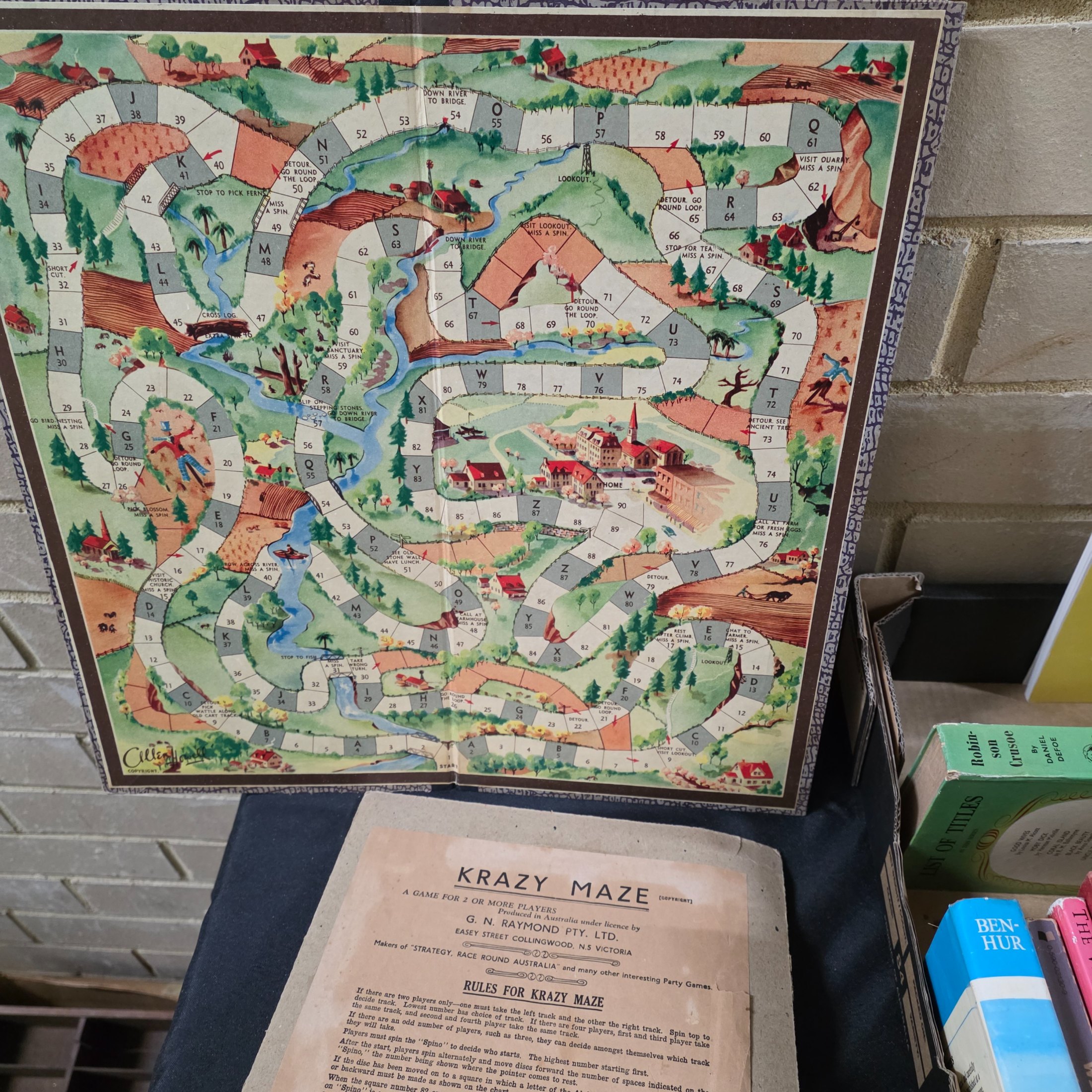 Lot #025 Vintage Board Games & Children's books — Lot 075, photograph 8