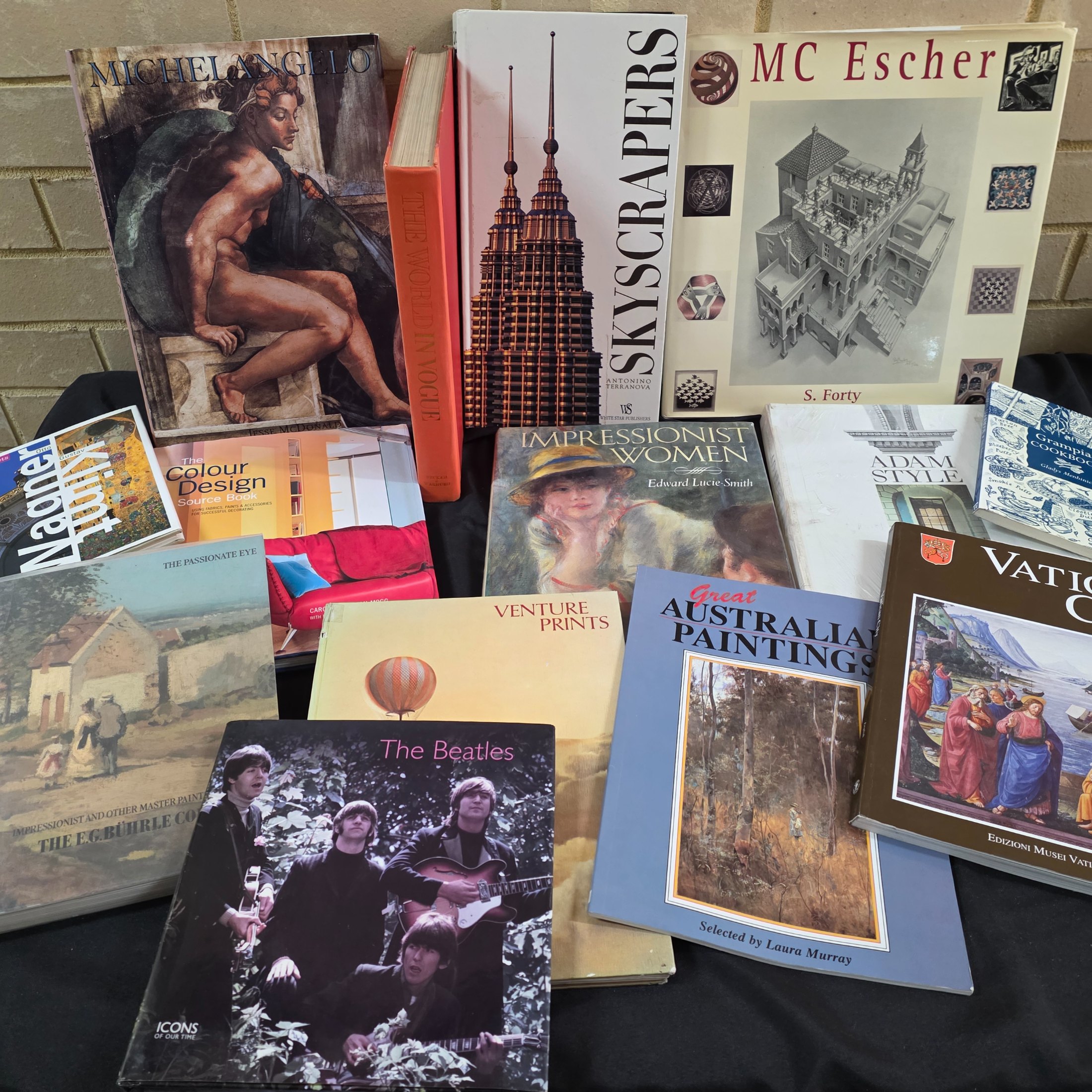 Lot of Assorted Art, Architecture and Design Books — Lot 135, photograph 1