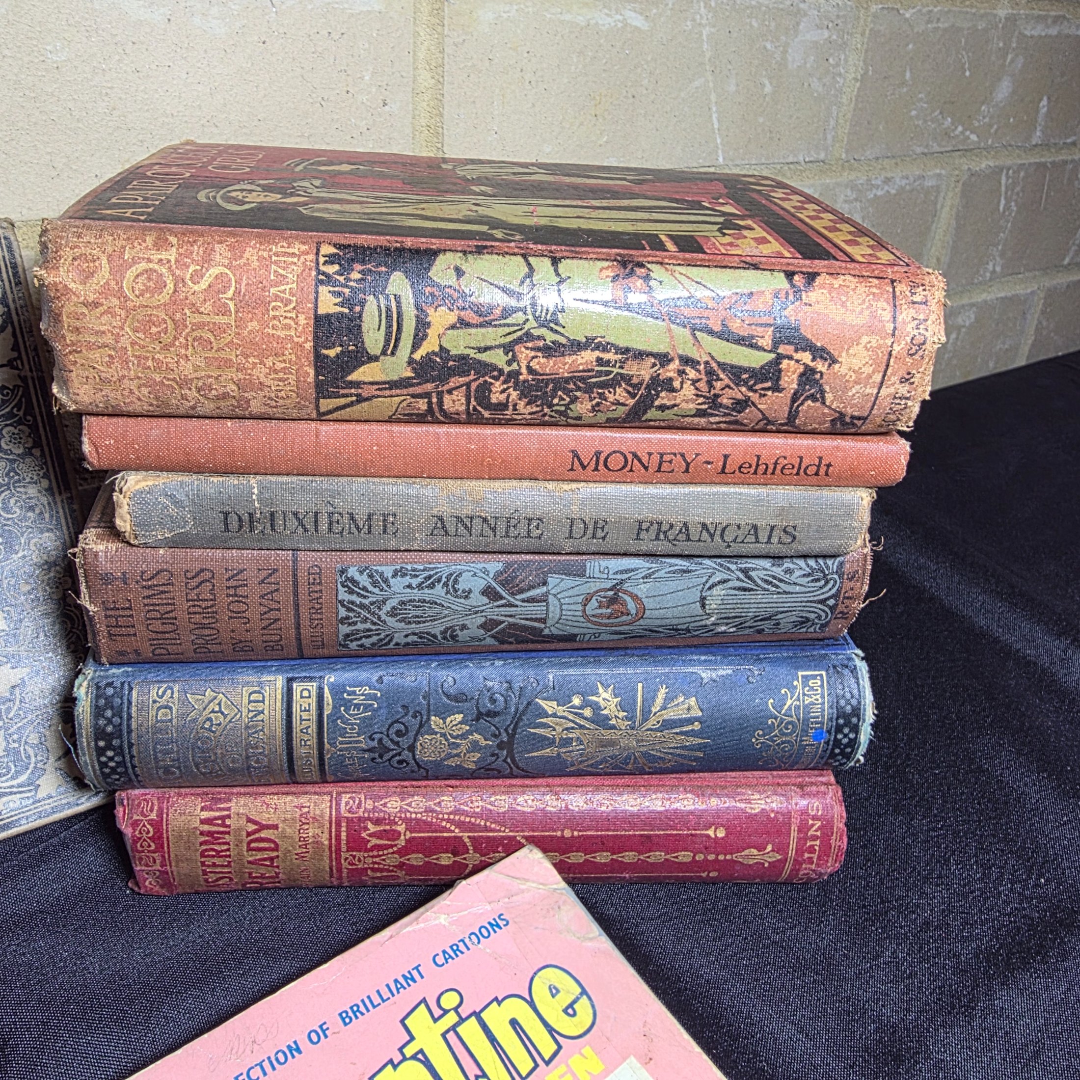 Lot of Assorted Vintage and Antiquarian Fiction & Non fiction Books — Lot 137, photograph 2