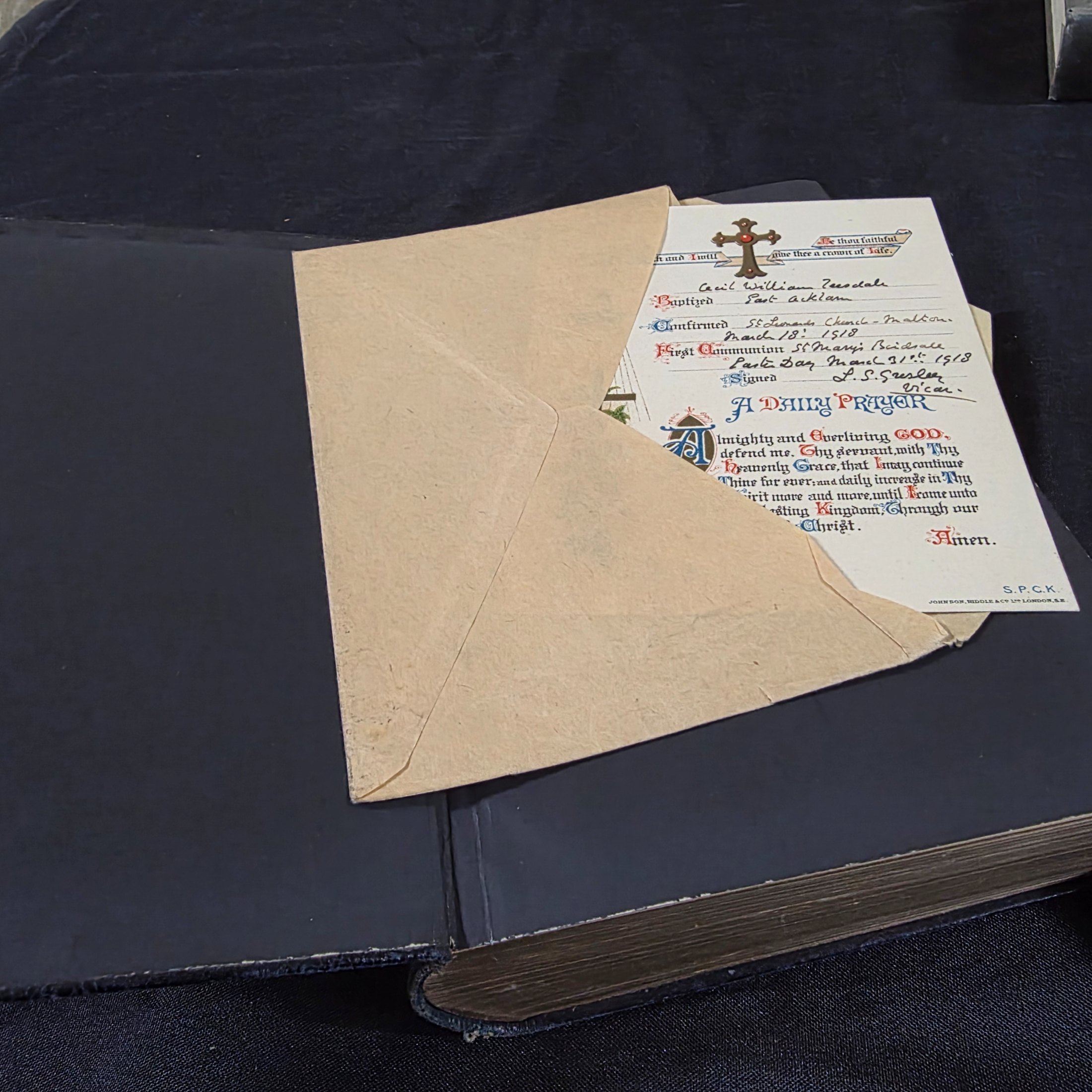 Lot of Four Vintage Religious Texts: Holy Bibles and Hymnal Companion — Lot 139, photograph 4