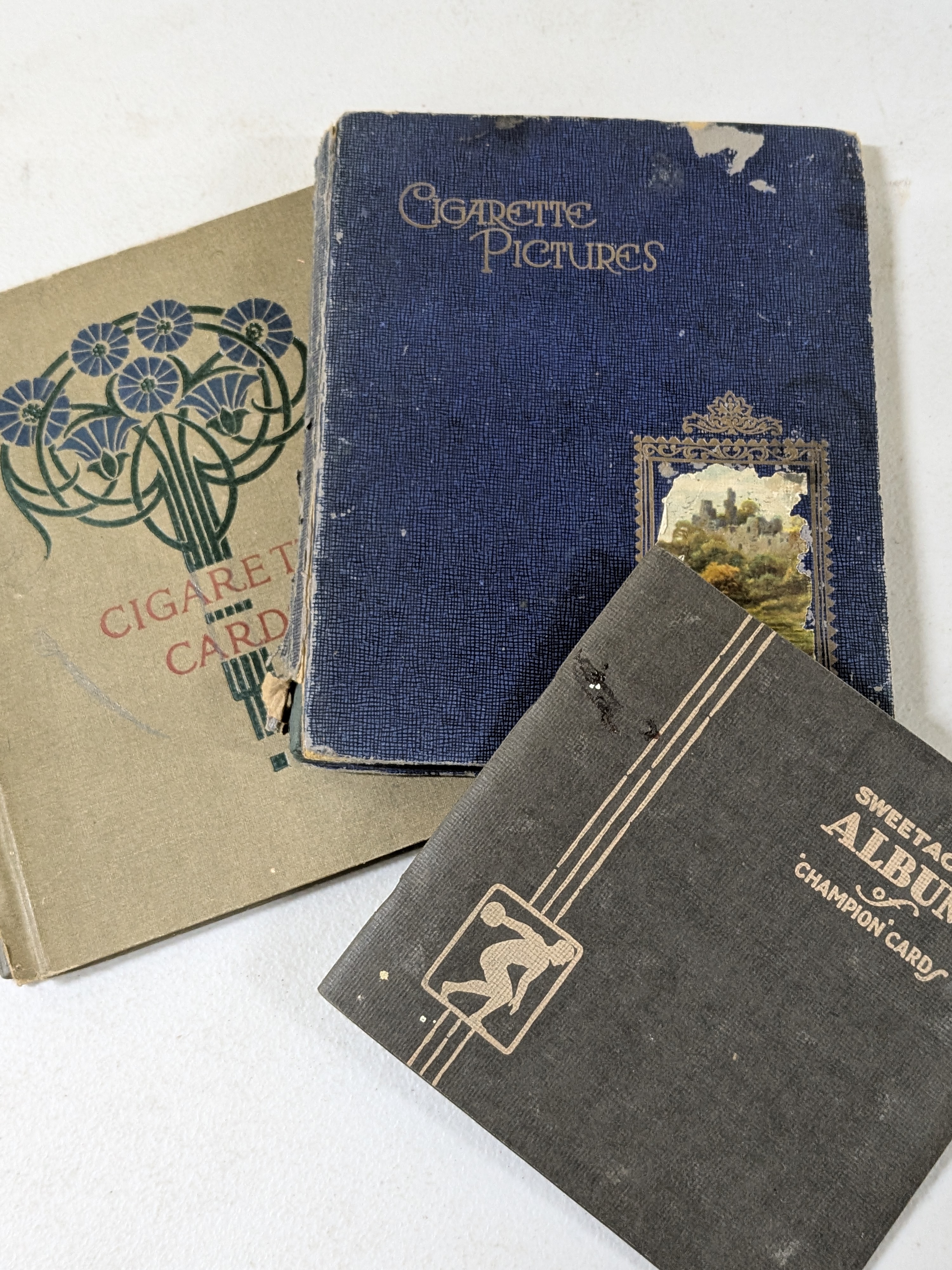 Vintage Sweetacres 'Champion Cards' Album with Collectable Cards — Lot 009